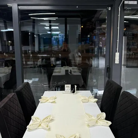 I Restoran Krajina موتيل